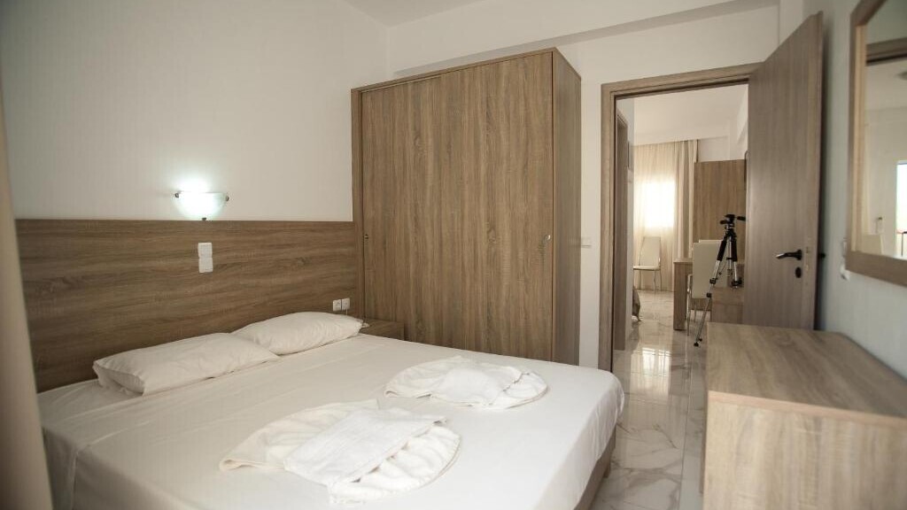 Anthoula Village Hotel